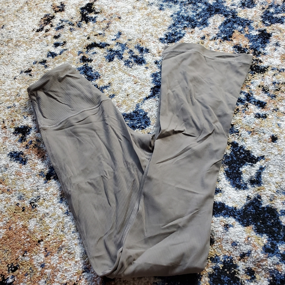 Lululemon Ribbed‎ Flare Legging